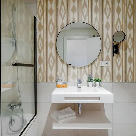 Apartmán Atico Plaza Del Teatro 3 *